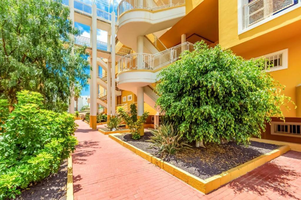 Apartment In The Orlando Complex 아데제 외부 사진