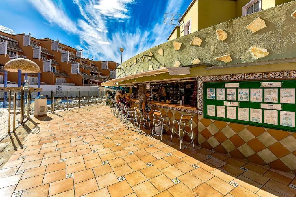 Apartment In The Orlando Complex 아데제 외부 사진